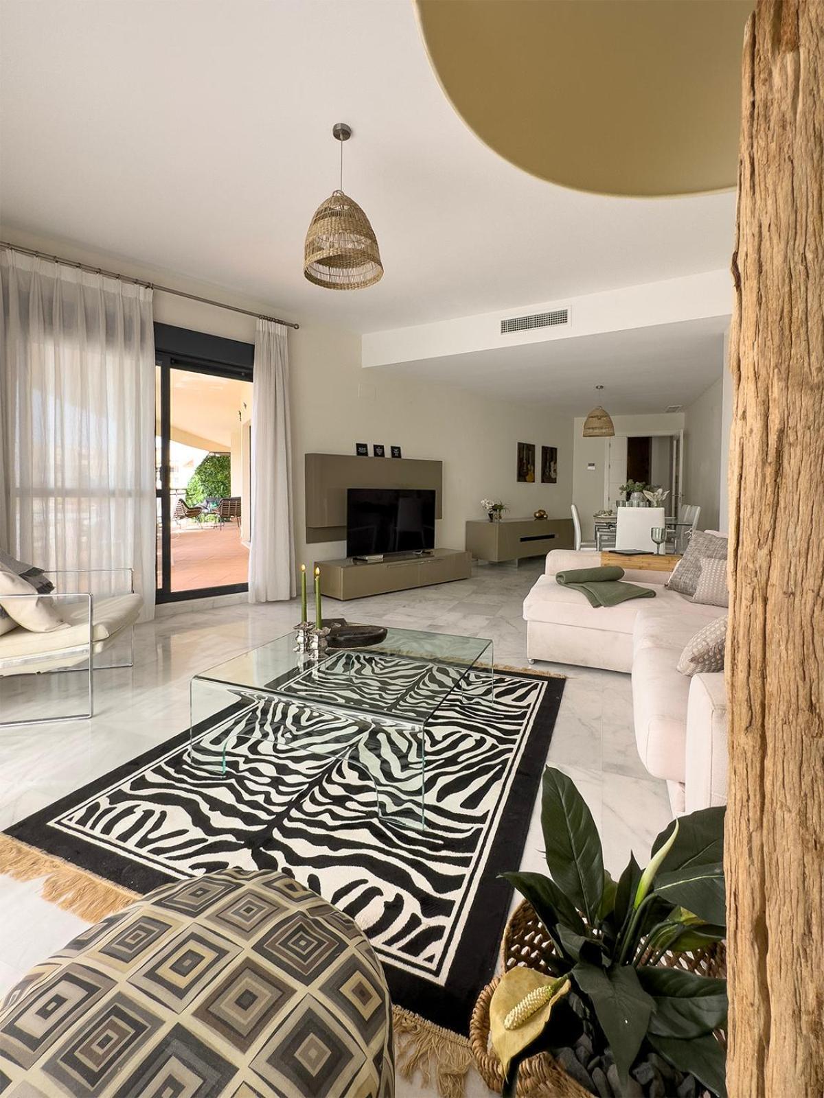 Splendid View Cosmo Beach Between Cancelada And Estepona Exterior photo